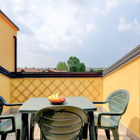 סירמיונה Sarno Apartments Caravaggio מראה חיצוני תמונה