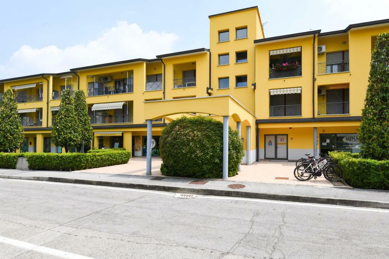 סירמיונה Sarno Apartments Caravaggio מראה חיצוני תמונה