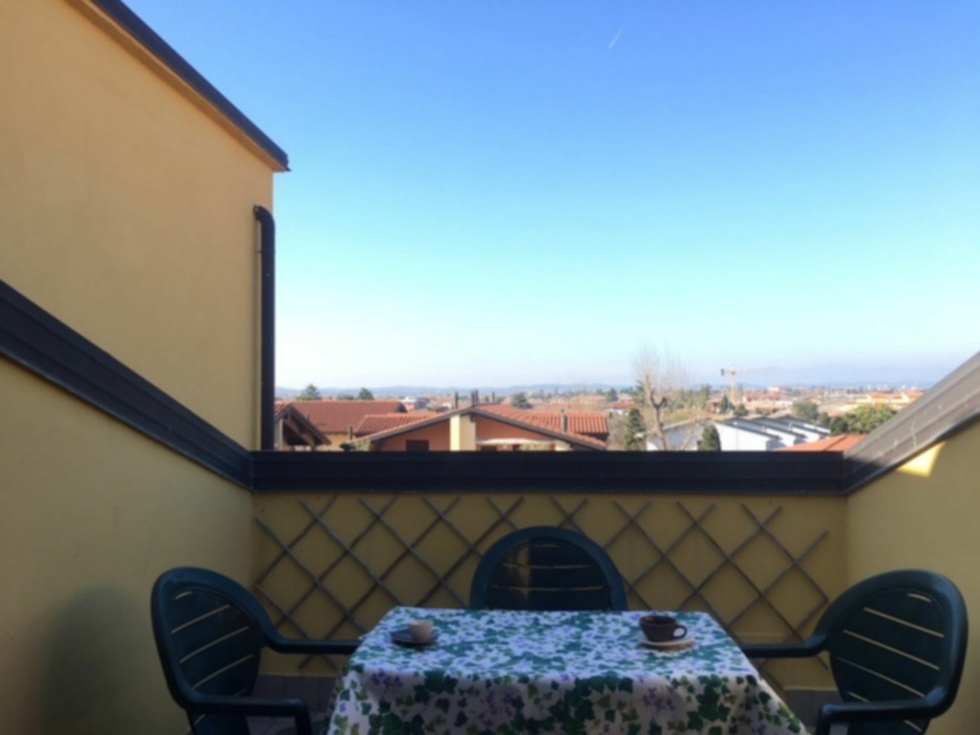סירמיונה Sarno Apartments Caravaggio מראה חיצוני תמונה